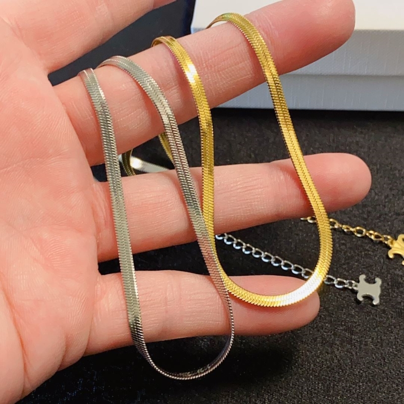 Ce1i*e necklaces